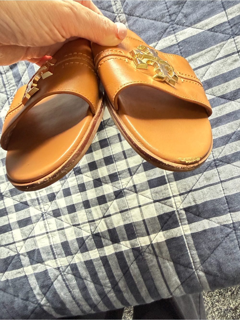 Tory Burch Cognac Leather Slide Sandals with Gold Logo Emblem - Picture 2 of 4